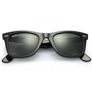 Ray-Ban WAYFARER